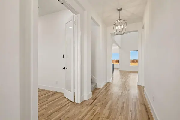 116 Evanston Court, New Fairview, TX 76078