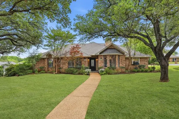 4306 Essex Court, Arlington, TX 76016