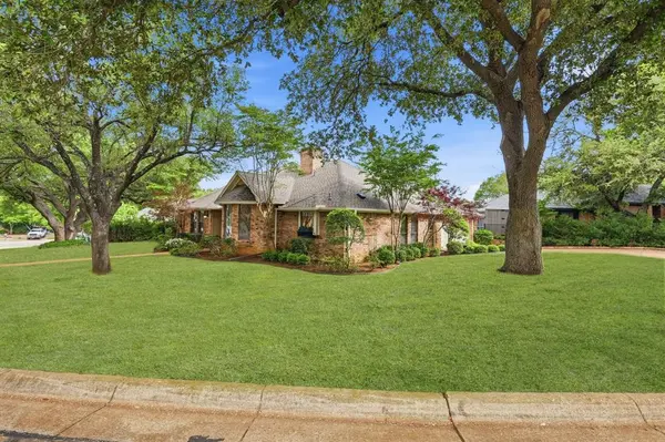 4306 Essex Court, Arlington, TX 76016