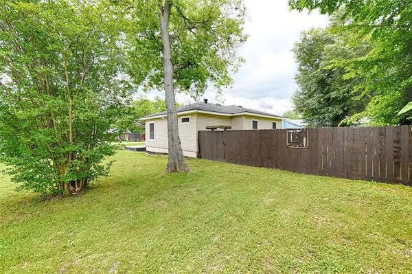 1700 S Jefferson Street, Kaufman, TX 75142