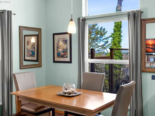 243 S Grayling ST, Rockaway Beach, OR 97136