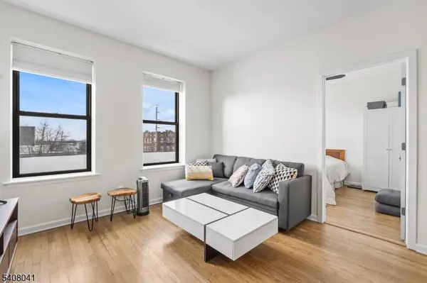 43 Van Wagenen Ave #2F, Jersey City, NJ 07306