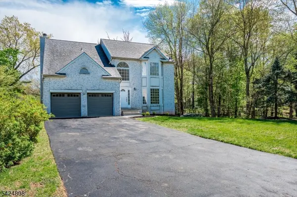 15 Barbour Pl, Piscataway Twp., NJ 08854