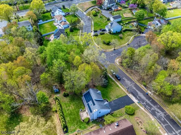 15 Barbour Pl, Piscataway Twp., NJ 08854