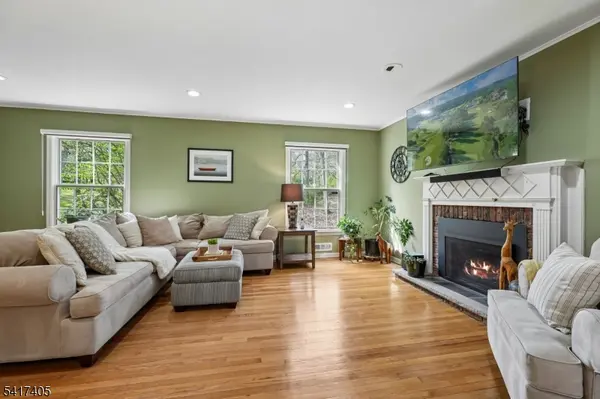 127 HIGH TOR DRIVE, Watchung Boro, NJ 07069