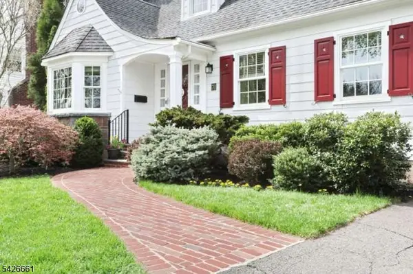 70 Ridge Rd, Glen Rock Boro, NJ 07452