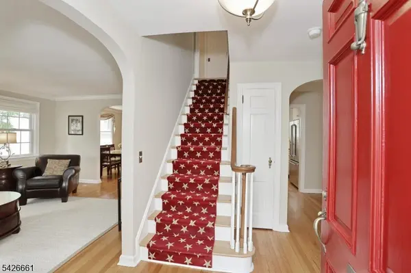 70 Ridge Rd, Glen Rock Boro, NJ 07452