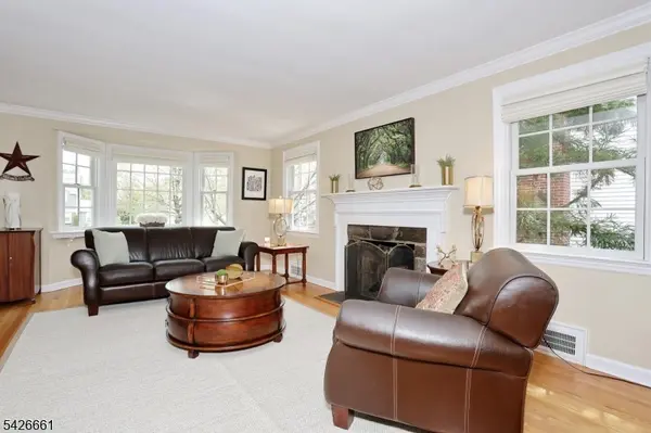 70 Ridge Rd, Glen Rock Boro, NJ 07452