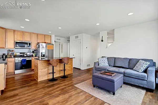 5769 Thurless LN, Colorado Springs, CO 80927