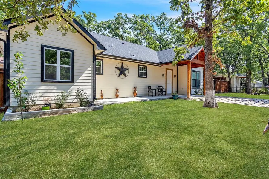 1804 Tammy Street, Hawk Cove, TX 75474