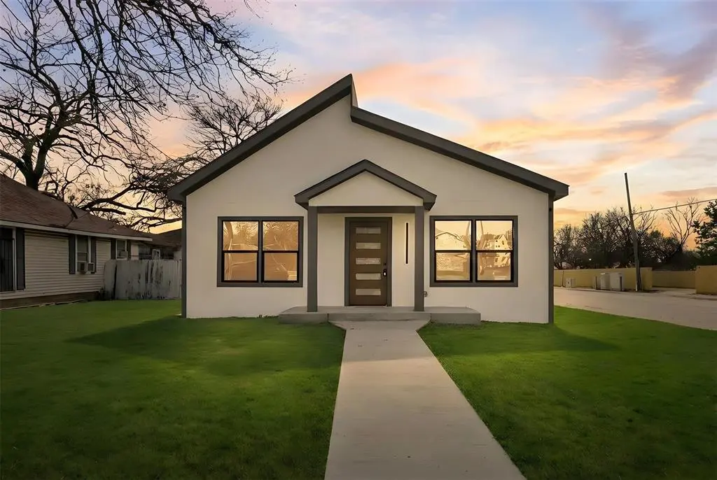 1502 E Ann Arbor Avenue, Dallas, TX 75216