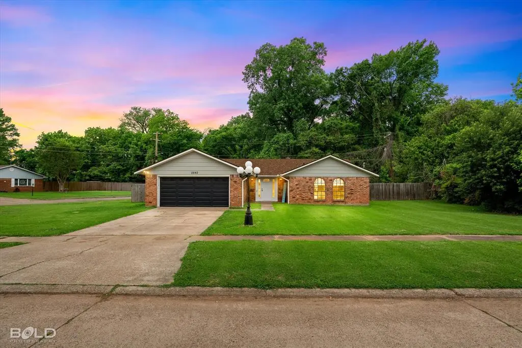 2542 Mecom Drive, Shreveport, LA 71104
