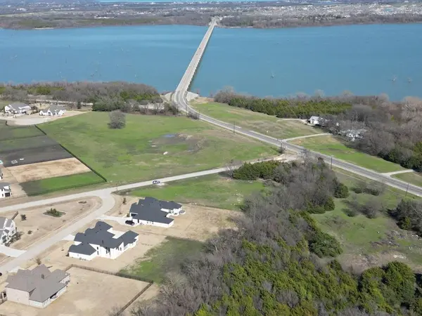 735 Peppy San, Lucas, TX 75002