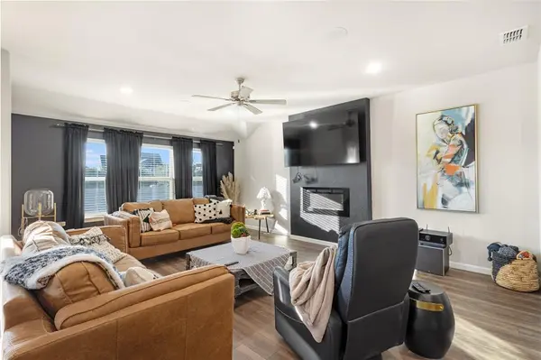 6938 Aster Drive, Venus, TX 76084