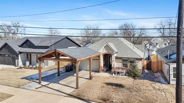 2219 College Street, Greenville, TX 75401