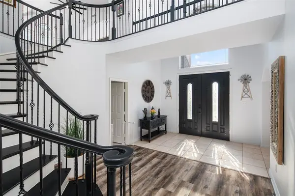 145 Las Colinas Trail, Cross Roads, TX 76227