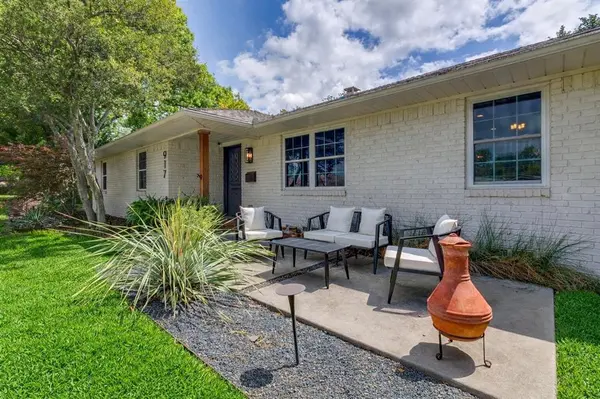 917 Fernwood Drive, Richardson, TX 75080