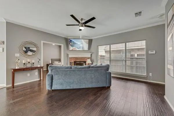 4009 Eisenhower Street, Carrollton, TX 75007