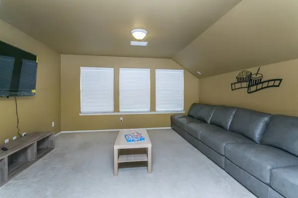 2615 Fox Creek Trail, Arlington, TX 76017