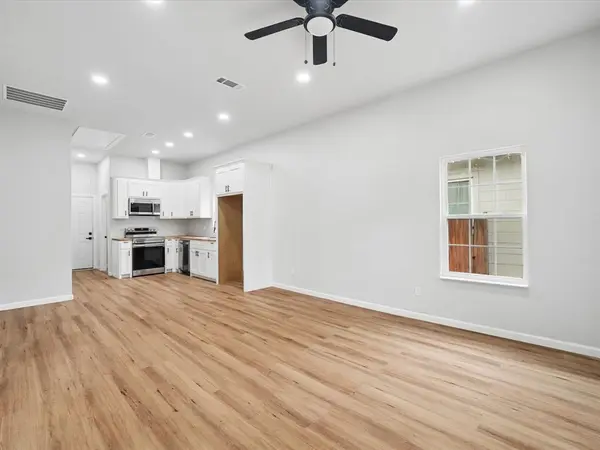 1220 E Pulaski Street, Fort Worth, TX 76104