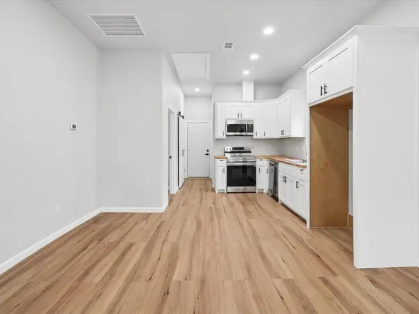 1220 E Pulaski Street, Fort Worth, TX 76104