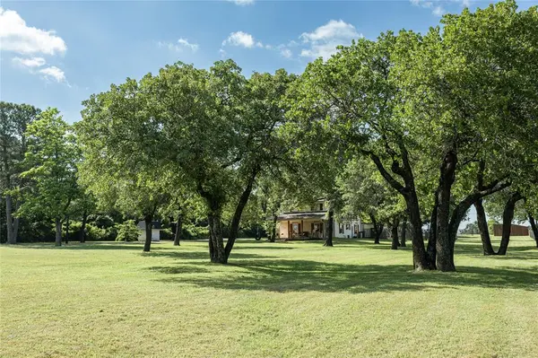909 Grindstone Road, Brock, TX 76087