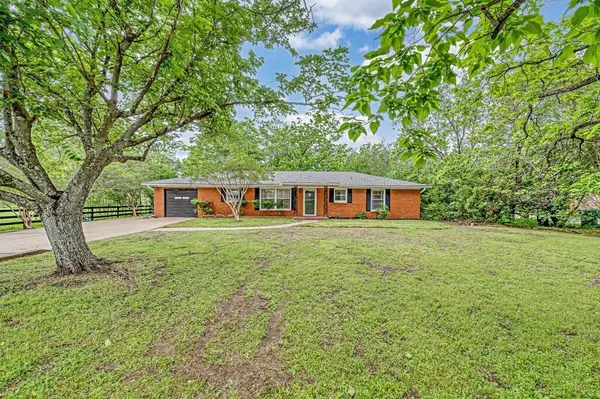 311 E Newland, Robinson, TX 76712