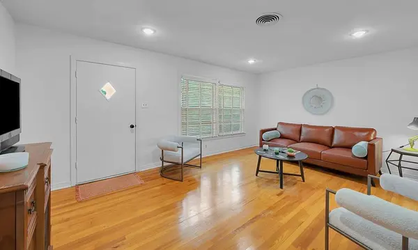 311 E Newland, Robinson, TX 76712