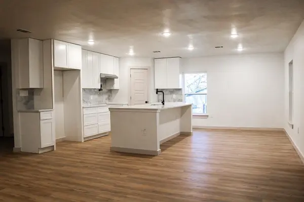 603 N 1st Street, Midlothian, TX 76065