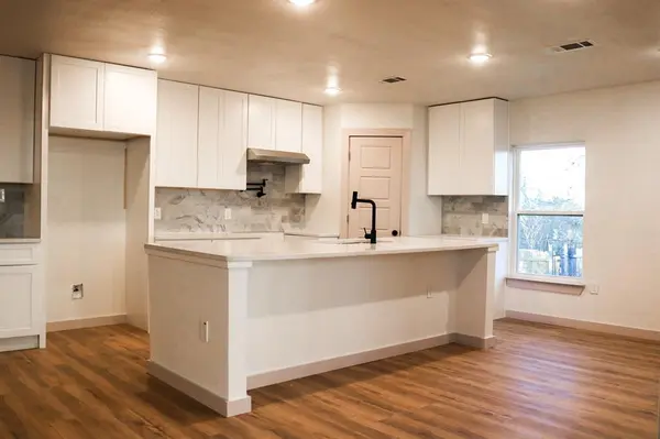 603 N 1st Street, Midlothian, TX 76065