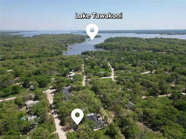 1804 Tammy Street, Hawk Cove, TX 75474