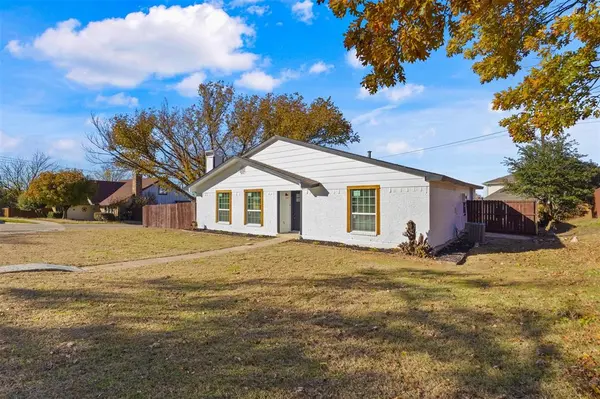 1003 Bellflower Court, Carrollton, TX 75007