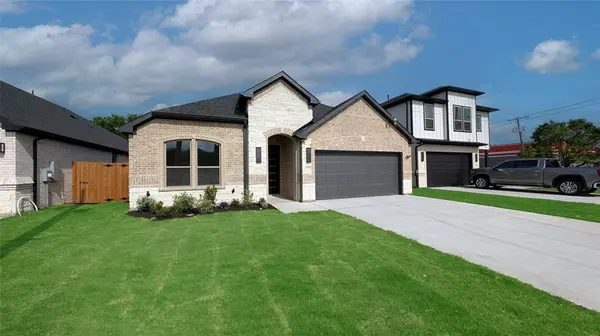 2337 SE 4th Street, Grand Prairie, TX 75051