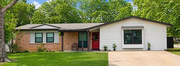 889 Jerry Lane, Bedford, TX 76022