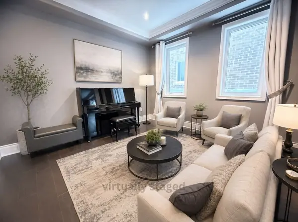 117 Novan CRES, Aurora, ON L4G 0X7