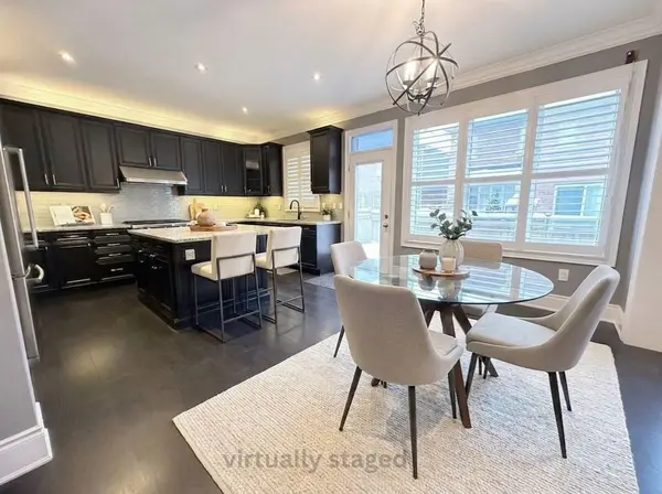 117 Novan CRES, Aurora, ON L4G 0X7