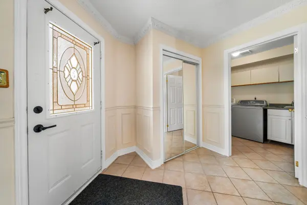 5871 Greensboro DR, Mississauga, ON L5M 5S7