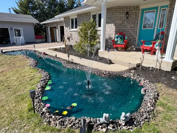 56 Robertson DR, Whitewater Region, ON K0J 1C0