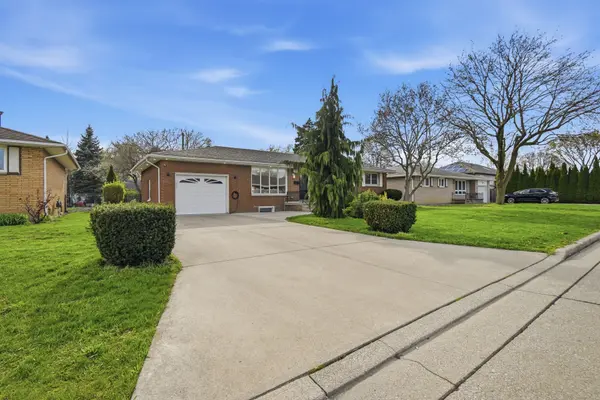 2435 Mckay AVE, Windsor, ON N9E 2P4