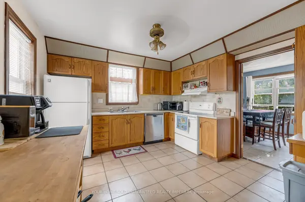 333 LIMERIDGE RD E, Hamilton, ON L9A 2S8