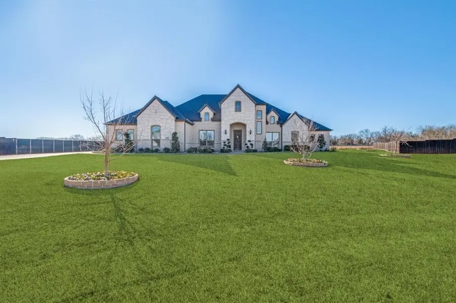 8210 Palmer Lane, Waxahachie, TX 75167
