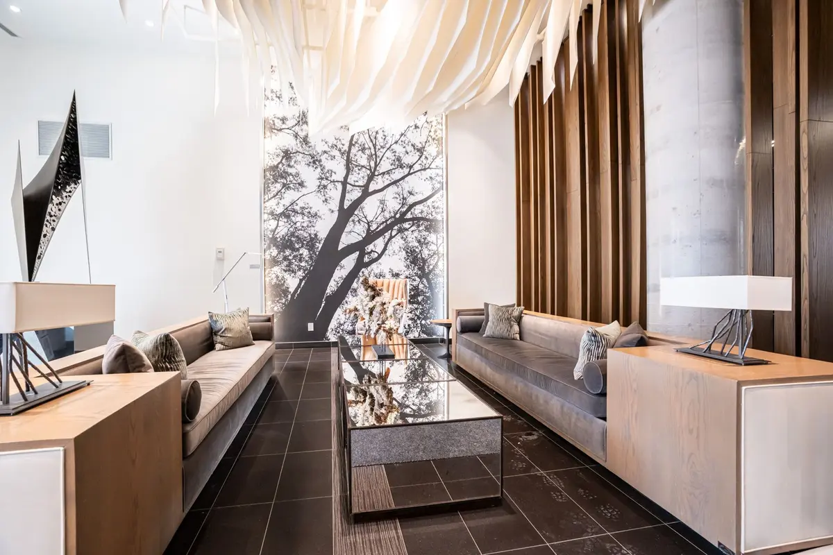 1830 Bloor ST W #836, Toronto W02, ON M6P 0A2