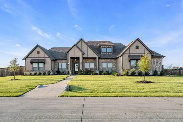 311 Lakota Parkway, Waxahachie, TX 75165