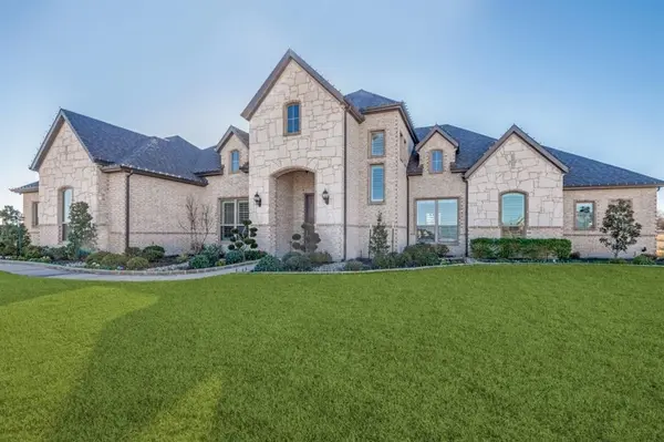 8210 Palmer Lane, Waxahachie, TX 75167