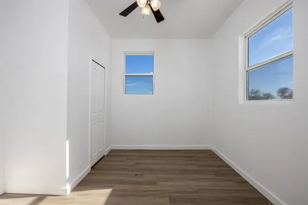 147 Western Lake Drive, Weatherford, TX 76087