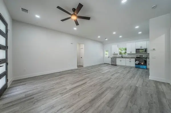 101 Bayside Drive, Malakoff, TX 75148