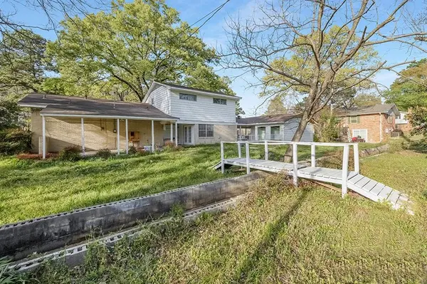 2305 Cherry Hill Road, Texarkana, TX 75503