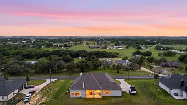 200 Finney Drive, Weatherford, TX 76085