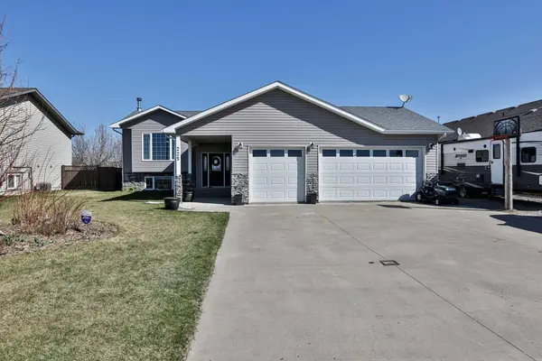 225 E 400 S, Raymond, AB T0K 2S0