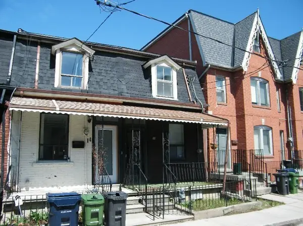 12 Whitaker AVE, Toronto C01, ON M6J 1A1